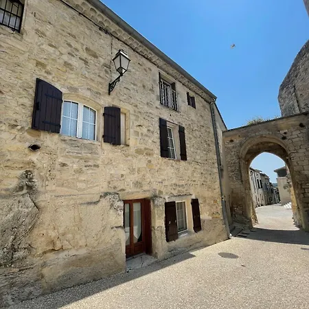 Maison Typique De Village