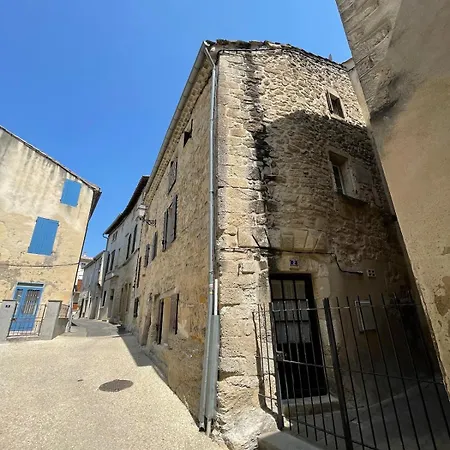 Maison Typique De Village * Théziers