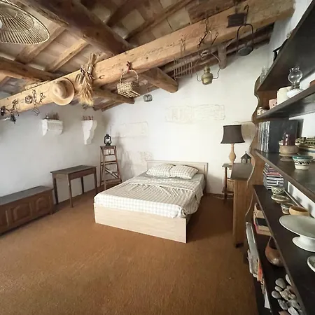 Maison Typique De Village 펜션 *